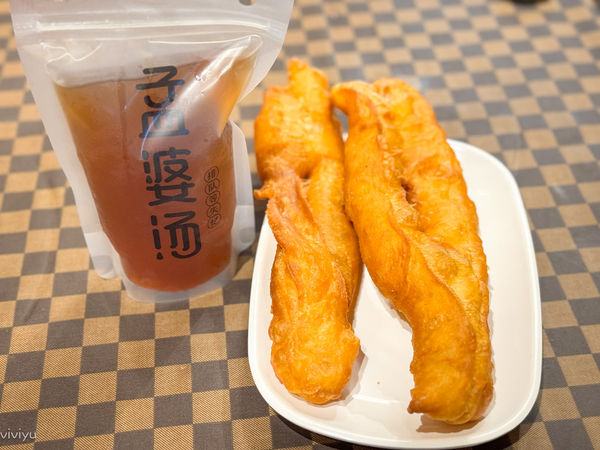 ▲▼龍岡忠貞市場美食，緬甸華僑家鄉味與清真香料料理，超特別簸箕飯必點。（圖／部落客VIVIYU提供）