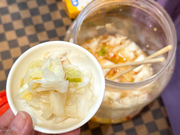 ▲▼龍岡忠貞市場美食，緬甸華僑家鄉味與清真香料料理，超特別簸箕飯必點。（圖／部落客VIVIYU提供）