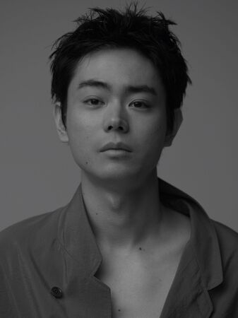 ▲林廷憶在日劇《火星的女王》與菅田將暉合作。（圖／翻攝自X）