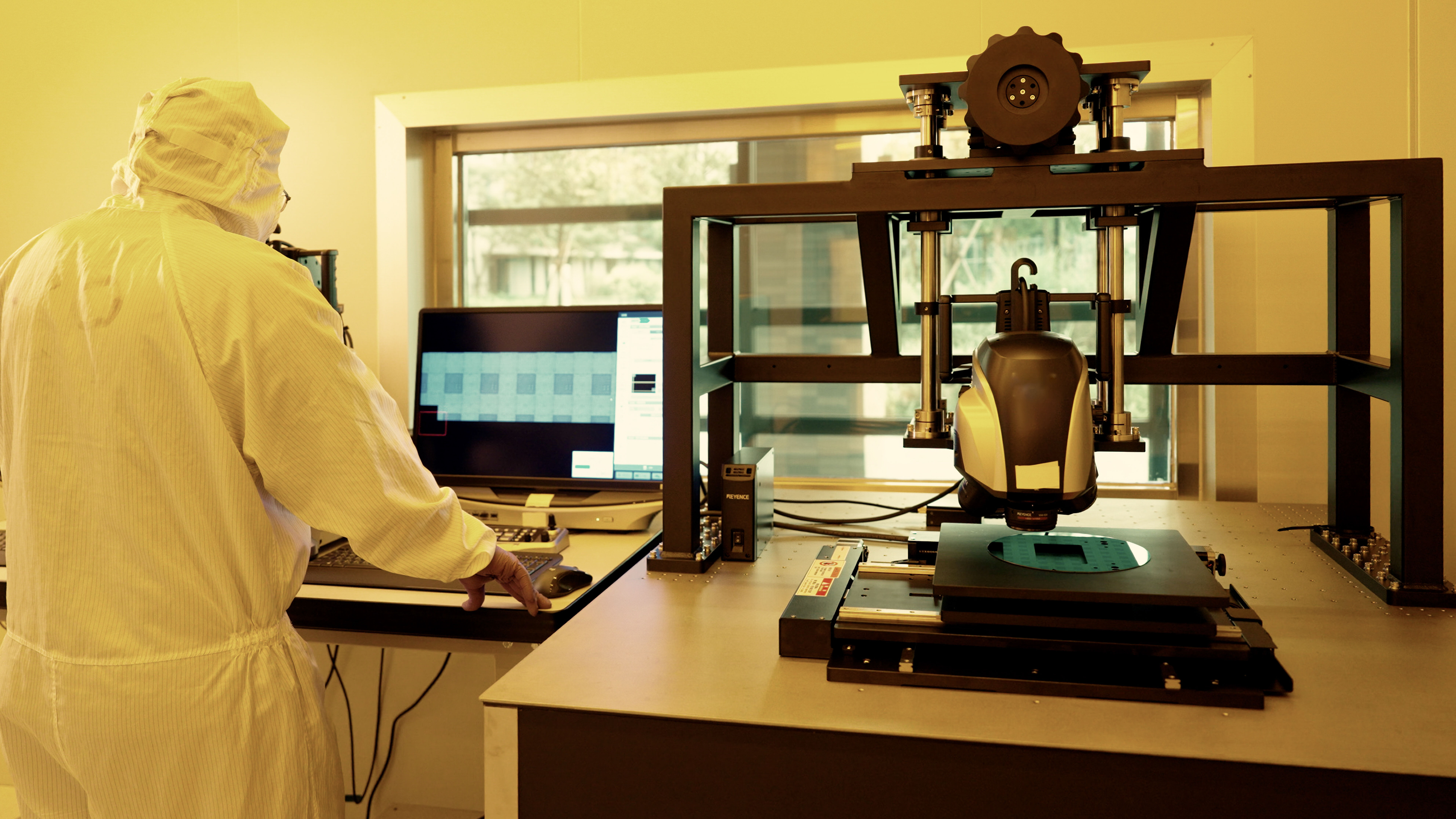 ▲▼中研究發表量子電腦晶片製程科學研發成果，不僅成功以8吋晶圓機台製作高品質超導量子位元，也揭牌國內首座量子晶片製程研發平台與量子計算測試平台。（圖／中研院提供）