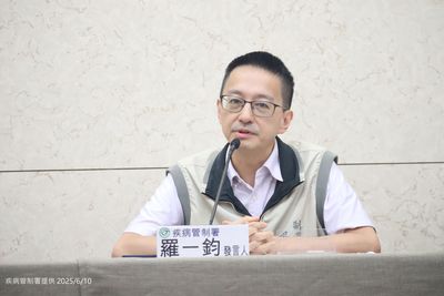 新冠「進入高原期」到8月初 羅一鈞:疫苗比藥物更能防重症