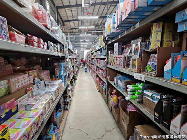 ▲▼桃園玩具批發工廠兒童節、聖誕節、生日禮物。（圖／部落客Darren提供）