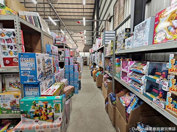 ▲▼桃園玩具批發工廠兒童節、聖誕節、生日禮物。（圖／部落客Darren提供）