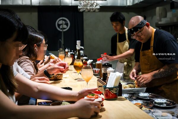 ▲▼雙連站宵夜推薦「福餃FUKGYO」，必吃鐵鍋煎餃。（圖／部落客陳小可提供）