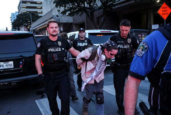 ▲▼美國洛杉磯抗議示威。（圖／路透）