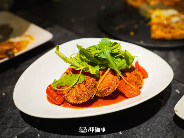 ▲▼台北東區美食推薦「Black Pepper」義大利餐酒館，必點這3道窯烤披薩。（圖／部落客胖貓咪提供）