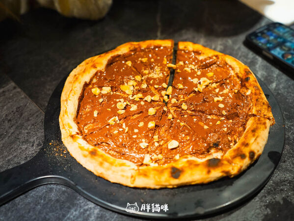 ▲▼台北東區美食推薦「Black Pepper」義大利餐酒館，必點這3道窯烤披薩。（圖／部落客胖貓咪提供）