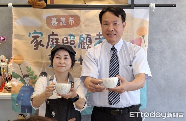 ▲▼    嘉基攜手玉津咖啡打造照顧者支持角落家庭照顧者喘息咖啡簽約記者會   。（圖／嘉義基督教醫院提供）