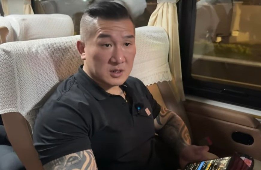 ▲▼館長赴中，館長10日上海直播。（圖／翻攝自YouTube／館長惡名昭彰）