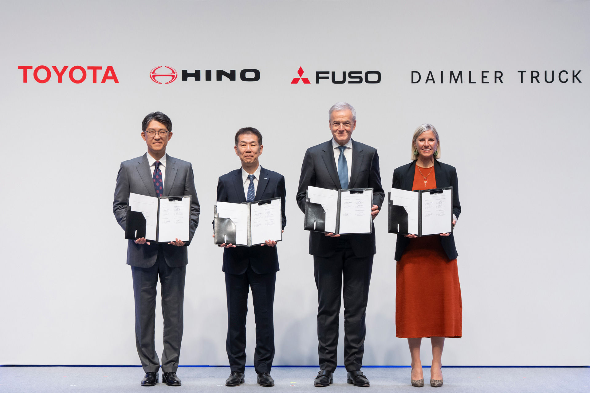 ▲三菱FUSO、HINO日本合併。（圖／翻攝自TOYOTA）