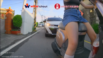 女騎士等紅燈遭「按喇叭逼車」！駕駛沿路狂踩油門　全場一看氣炸