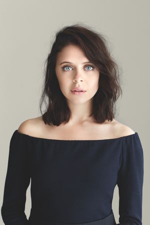 ▲《哈利波特》影集公布最新卡司名單，Lox Pratt 飾演跩哥馬份（Draco Malfoy）、Bel Powley和Daniel Rigby飾演德思禮夫婦、Katherine Parkinson 飾演茉莉衛斯理。（圖／HBO提供）