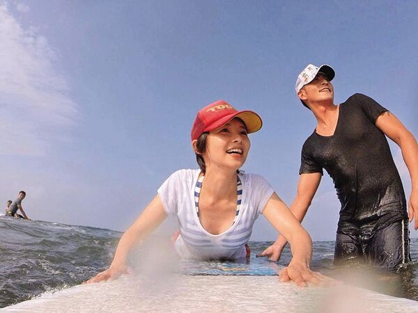 家暴怨偶神復合1／揮別家暴陰霾？　趙駿亞SUP出遊驚見「吳婉君同行」