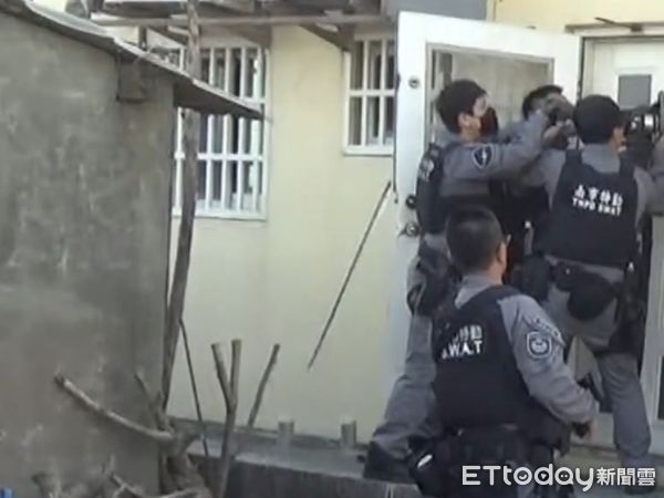 雲林地檢署廉股檢察官曹瑞宏於高檢署破案說明，並獲行政院長肯定及勉勵