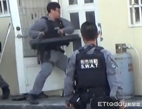 雲林地檢署廉股檢察官曹瑞宏於高檢署破案說明，並獲行政院長肯定及勉勵