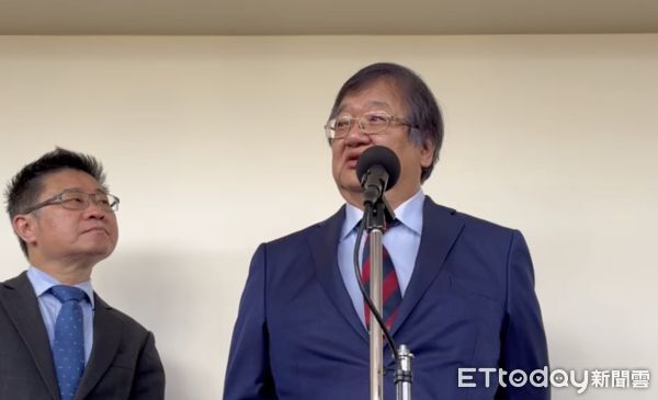 ▲衛福部長邱泰源出席立法院社福衛環委員會受訪。（圖／記者洪巧藍攝）
