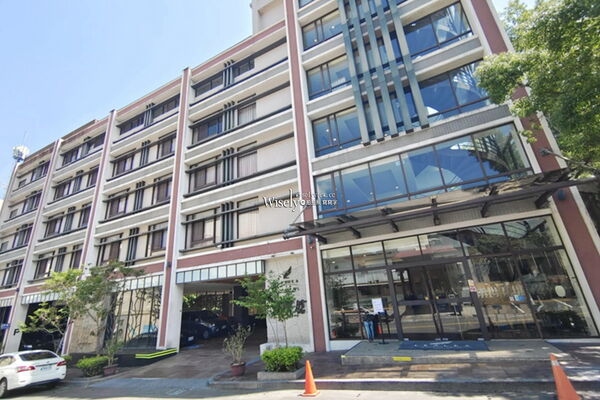 ▲▼力麗循路麓咖啡廳。（圖／部落客WISELY`S 拍拍照寫寫字授權提供）