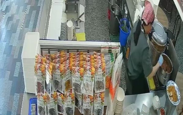 ▲台南市政府衛生局長李碧芬指出，台南衛生局接獲通報後會同消保官進場稽查，若複查仍不合格將依法裁罰6萬至2億元。（圖／記者林東良翻攝，下同）