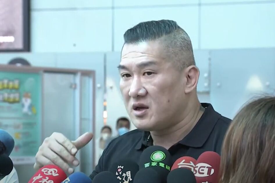 ▲▼館長受訪聊翻牆。（圖／攝影中心翻攝）