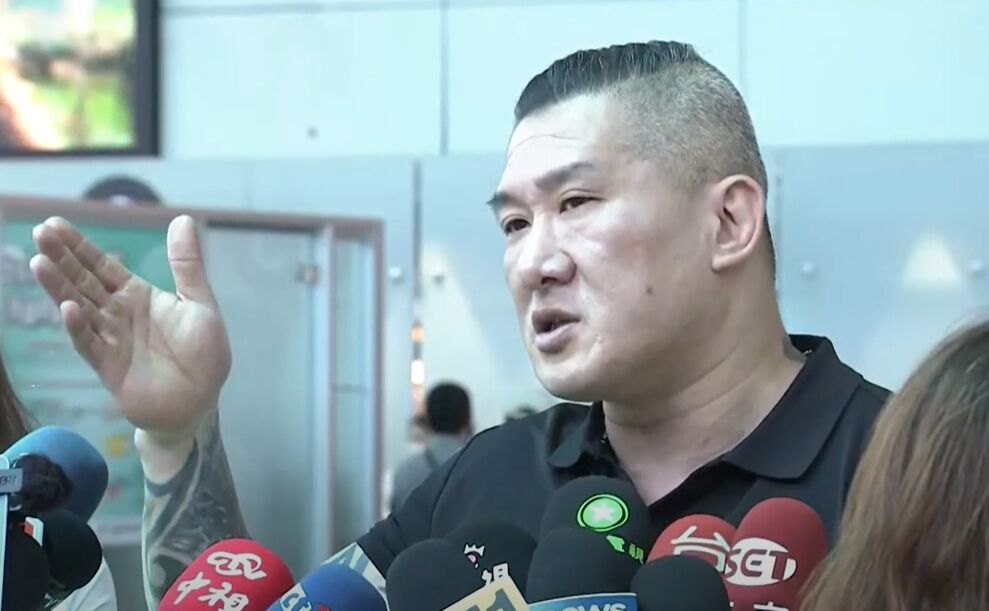 ▲▼館長受訪聊翻牆。（圖／攝影中心翻攝）