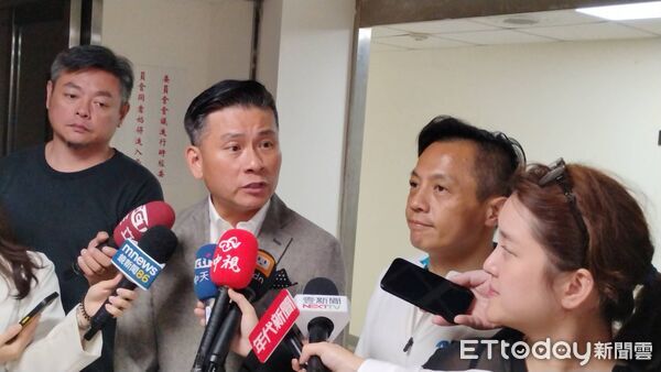 ▲▼國民黨台北市黨部代理主委、議員戴錫欽受訪。（圖／記者陳家祥攝）