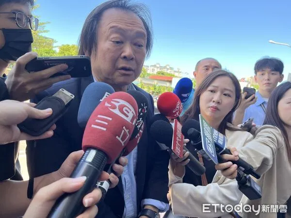 ▲▼民進黨立委王世堅受訪。（圖／記者杜冠霖攝）