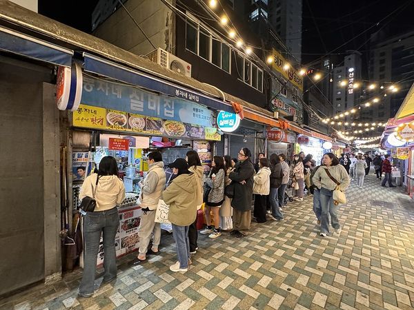 ▲▼海鮮煎餅,名品糖餅,Honey Ba Beoljip Ice Cream。（圖／部落客小虎食夢網授權提供）
