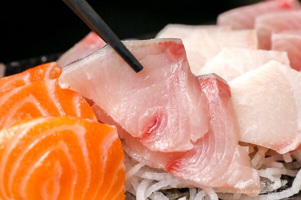 ▲▼新鱻獲水產店。（圖／部落客陳小可的吃喝玩樂授權提供）