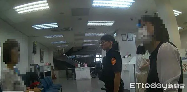▲銀行行員與東警聯手成功攔阻140萬元。（圖／記者楊晨東翻攝）