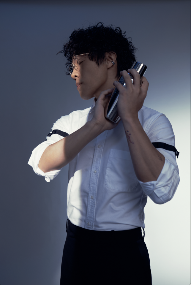 ▲▼盧廣仲將推出全新翻唱專輯，演唱會也將於近日揭曉。（圖／添翼文創x寬宏藝術提供）