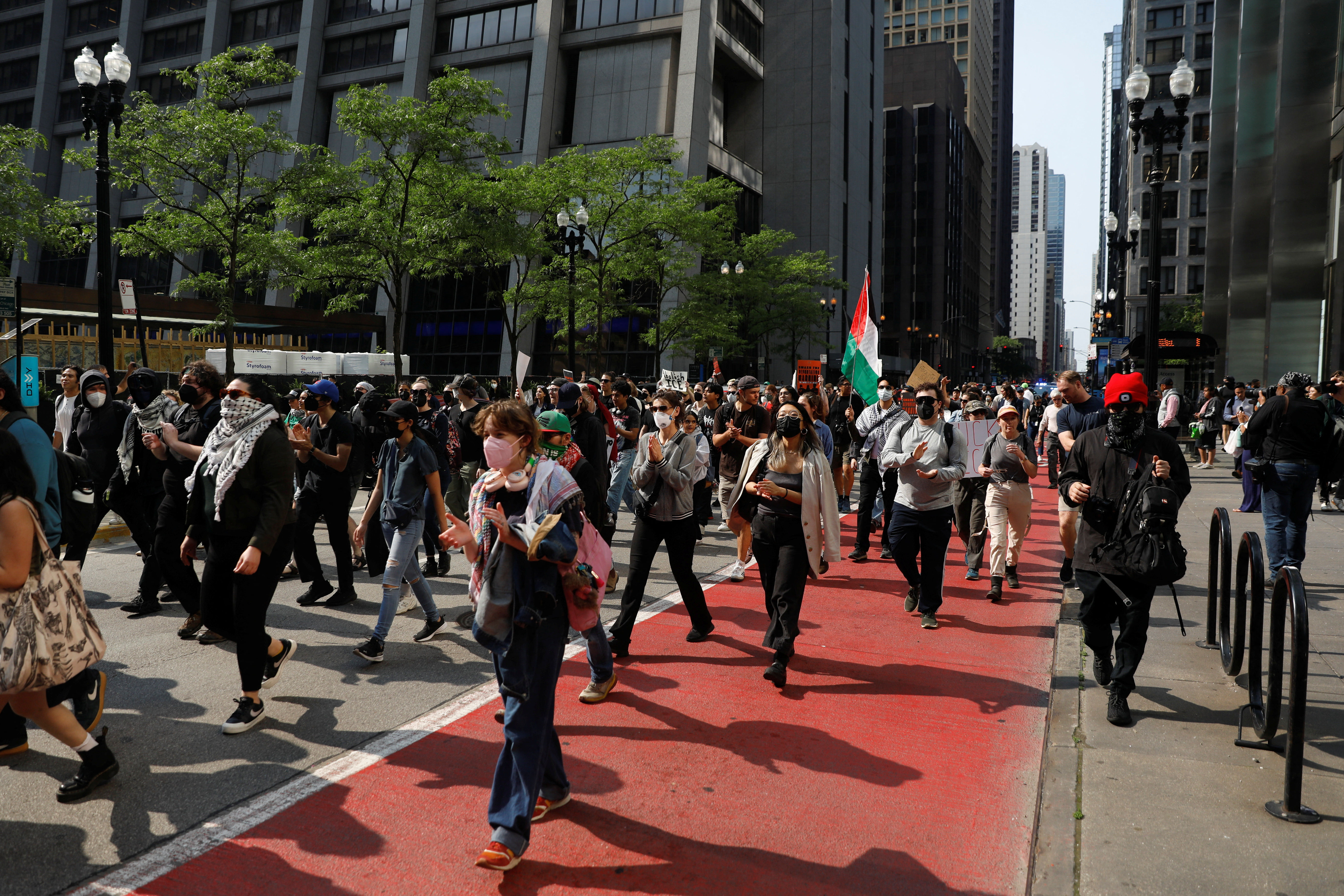 ▲▼ 伊利諾州芝加哥也爆發反移民掃蕩示威。（圖／路透）