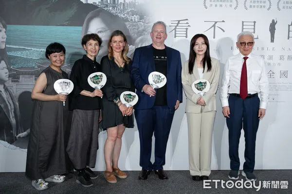 ▲▼《看不見的國家》台灣上映記者會-吳沛憶，馮賢賢，葛靜文Vanessa Hope，泰德霍普Ted Hope，呂雪鳳，曹興誠。（圖／記者周宸亘攝）