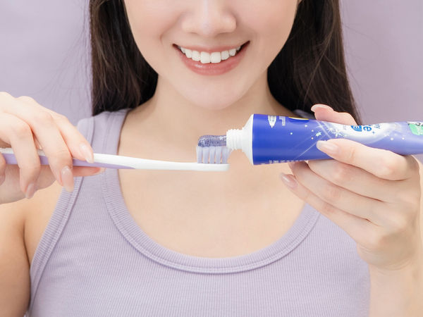 ▲▼笑容更迷人！好來紫光牙膏「去黃有感」             。（圖／品牌提供）