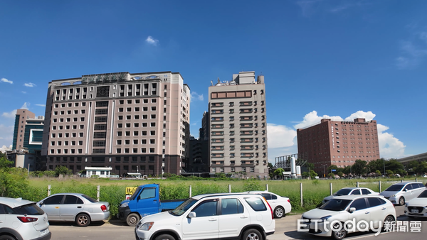 ▲▼台中13期重劃區,中山醫學大學。（圖／記者姜國輝攝）