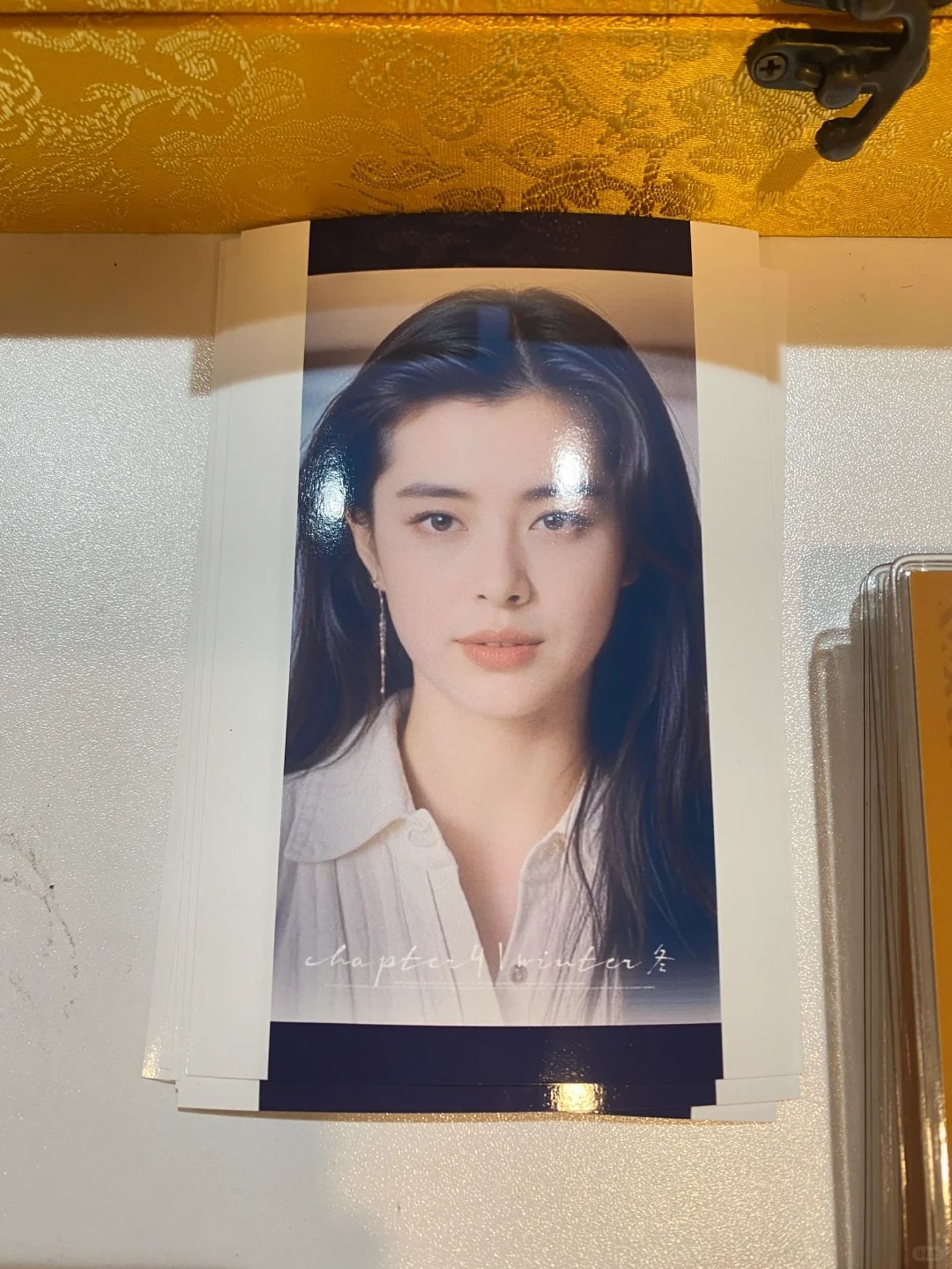 艾灸館放有王祖賢以前的照片。（翻攝小紅書）