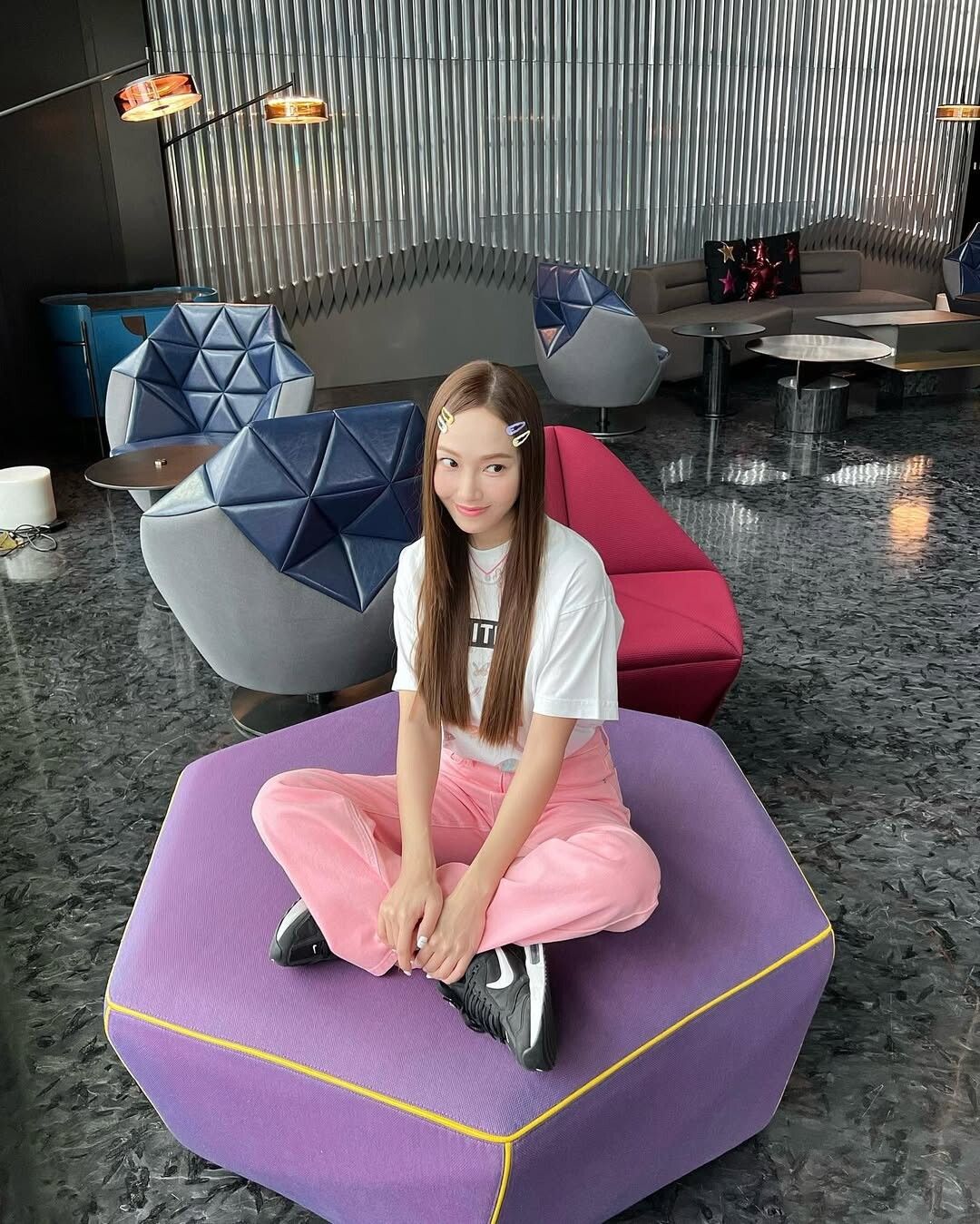 ▲畢業服穿搭。（圖／翻攝自微博、IG）