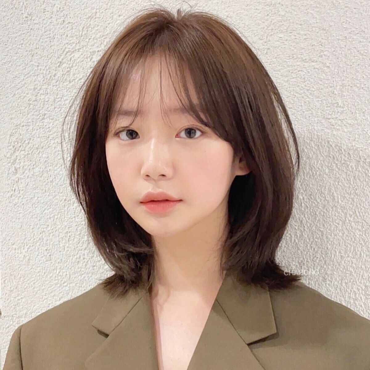 ▲短髮瀏海   。（圖／翻攝自IG）