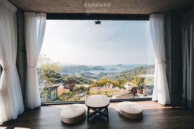 九份背山面海石頭屋藏秘境咖啡！