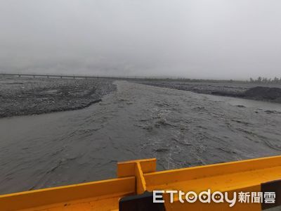 豪大雨水位上升! 花蓮玉里長良、高寮便道預防性封閉