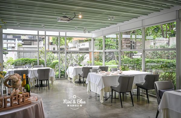 ▲▼台中法式料理平日午間套餐980元起，美術館巷弄的美軍宿舍老宅玻璃屋。（圖／部落客NINI AND BLUE 提供）