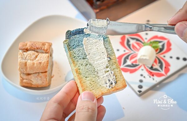 ▲▼台中法式料理平日午間套餐980元起，美術館巷弄的美軍宿舍老宅玻璃屋。（圖／部落客NINI AND BLUE 提供）