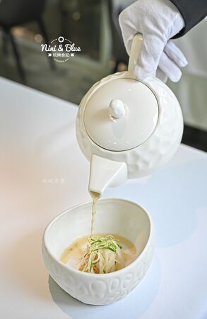 ▲▼台中法式料理平日午間套餐980元起，美術館巷弄的美軍宿舍老宅玻璃屋。（圖／部落客NINI AND BLUE 提供）