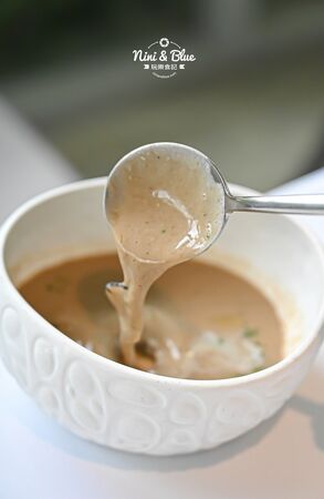 ▲▼台中法式料理平日午間套餐980元起，美術館巷弄的美軍宿舍老宅玻璃屋。（圖／部落客NINI AND BLUE 提供）