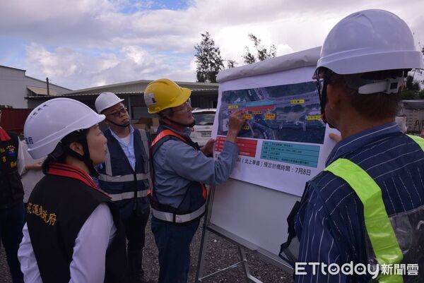 ▲▼花蓮縣長徐榛蔚視察縣道193線吉安溪橋及中山橋改建工程。（圖／花蓮縣政府提供，下同）