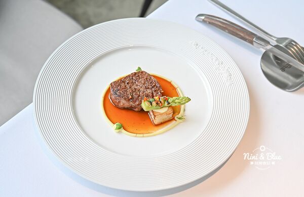 ▲▼台中法式料理平日午間套餐980元起，美術館巷弄的美軍宿舍老宅玻璃屋。（圖／部落客NINI AND BLUE 提供）