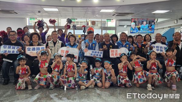 ▲南投市長張嘉哲上任2年多，召開施政成果發表會。（圖／記者高堂堯攝）