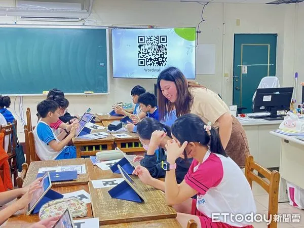 ▲台南市積極推動5G智慧學習計畫，和順國小、大灣國小、億載國小代表南市簡報成果分享。（記者林東良翻攝，下同）