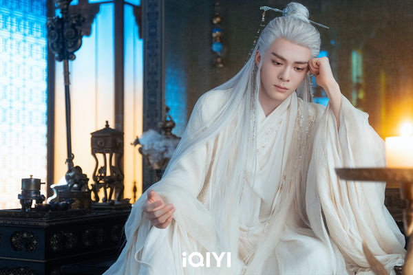 ▲古裝仙俠劇《臨江仙》由白鹿、曾舜晞主演。（圖／iQIYI愛奇藝國際版提供）