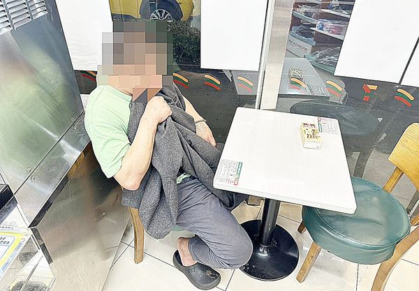 ▲桃園市簡姓男子今年3月在桃園區中正路上搶奪一名瘖啞人士1000元現金，見其窮追不捨竟揮拳毆打其臉部，事後被捕辯稱搶錢是為了買春用。（資料照／記者沈繼昌翻攝）