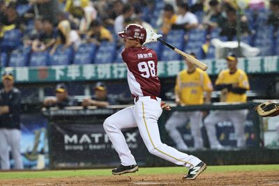 快訊/陳晨威連續33場敲安追平郭嚴文 明天挑戰刷新紀錄